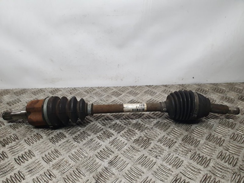 Recambio de transmision delantera izquierda para ford fiesta (cb1) ambiente referencia OEM IAM 8V513B437AAA  