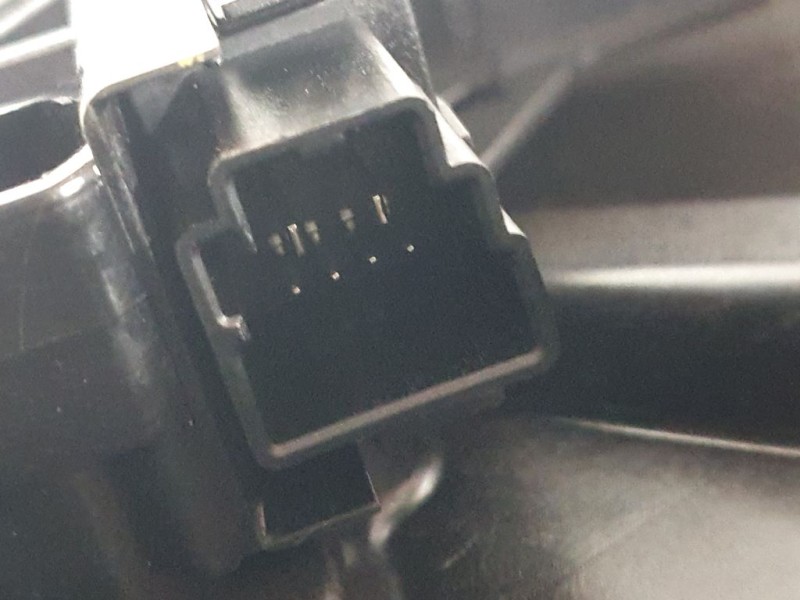 Recambio de elevalunas delantero derecho para volvo xc60 kinetic awd referencia OEM IAM 2239339  BROSE ELÉCTRICO