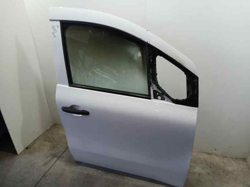 Recambio de puerta delantera derecha para nissan towstar acenta referencia OEM IAM 8010000Q1H  TOCADA CRISTAL CUSTODIA ROTO Y GO