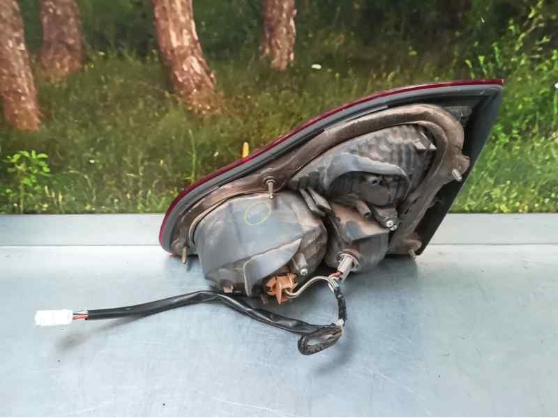 Recambio de piloto trasero izquierdo para toyota avensis verso (m20) 2.0 d4-d sol referencia OEM IAM   INTERIOR