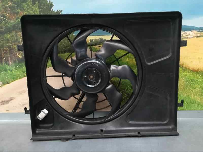 Recambio de electroventilador para hyundai i30 comfort referencia OEM IAM B105AP6AB01 5YY0288 HCC