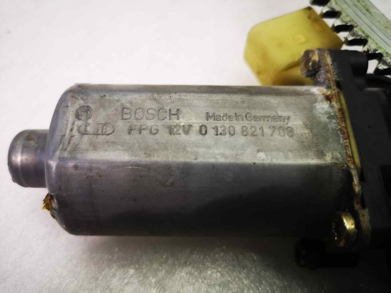 Recambio de elevalunas delantero izquierdo para mercedes-benz clase c (w202) berlina 240 (202.026) referencia OEM IAM 130821708 