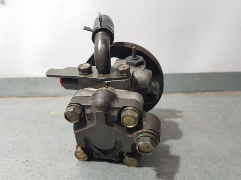 Recambio de bomba direccion para hyundai sonata (y3) 2.0 16v gls dohc referencia OEM IAM 5710034001  YOUNG SHIN