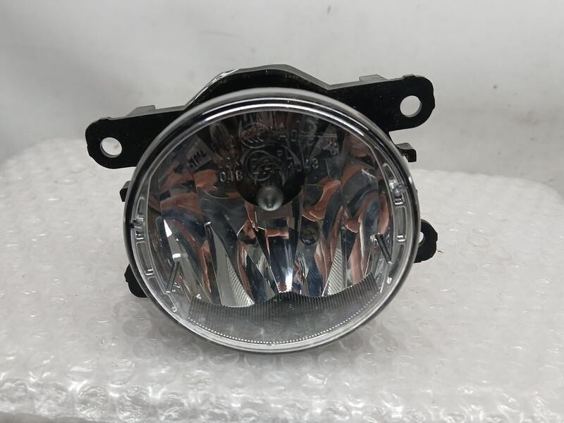 Recambio de faro antiniebla izquierdo para renault express furgoneta/monovolumen 1.5 blue dci 95 (f6ab) referencia OEM IAM 26150