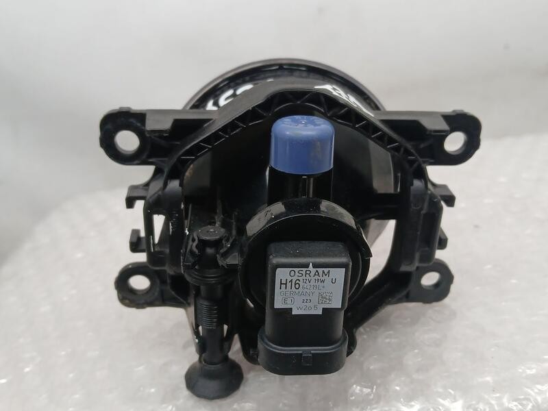 Recambio de faro antiniebla izquierdo para renault express furgoneta/monovolumen 1.5 blue dci 95 (f6ab) referencia OEM IAM 26150