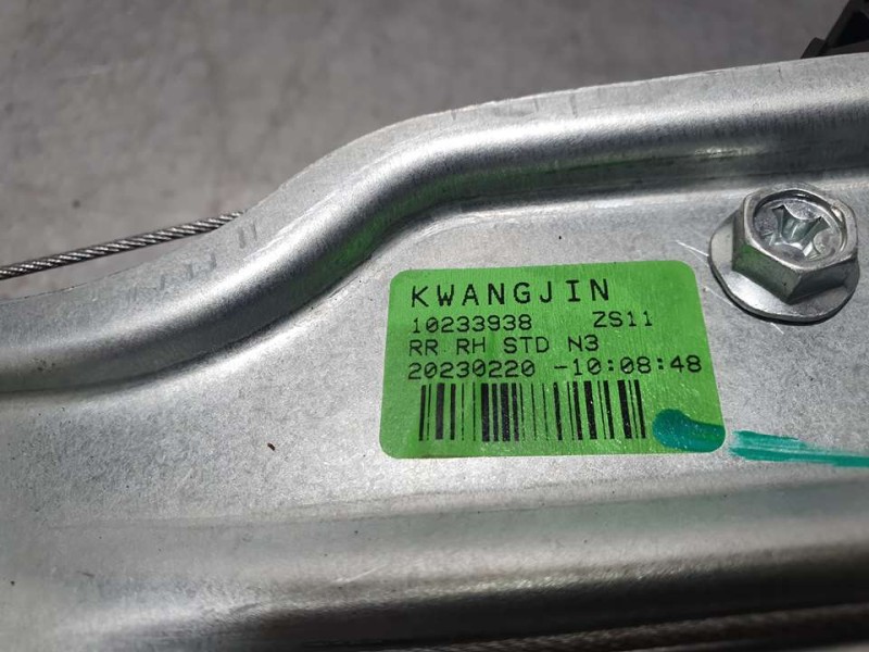 Recambio de elevalunas trasero derecho para mg zs 1.0 t-gdi referencia OEM IAM 10233938 20230220 ELECTRICO 2 PINES
