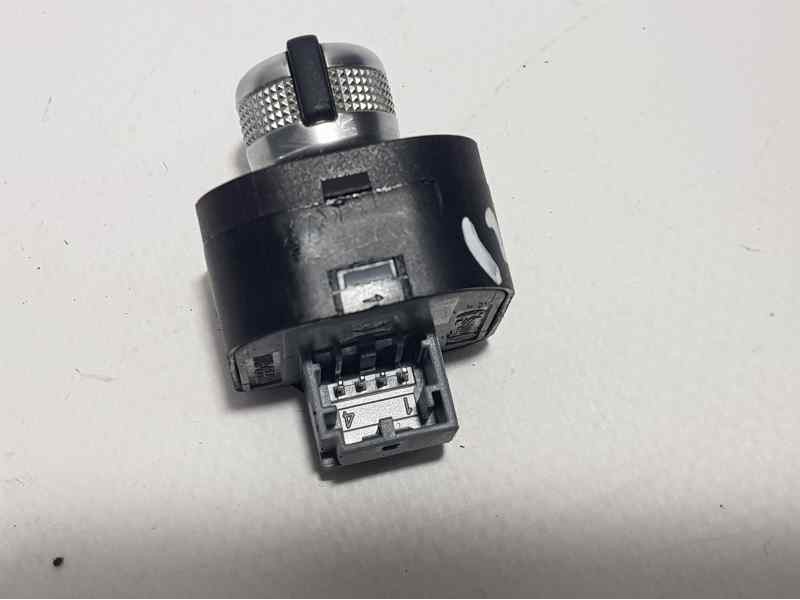 Recambio de mando retrovisor para audi a6 berlina (4f2) 2.7 tdi quattro referencia OEM IAM 4F0959565  