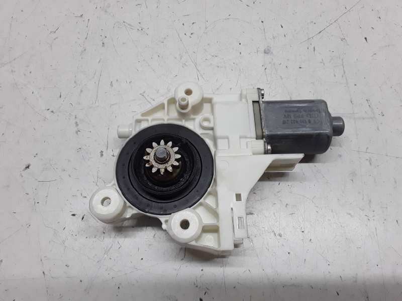 Recambio de motor elevalunas delantero izquierdo para citroën c4 grand picasso exclusive referencia OEM IAM   