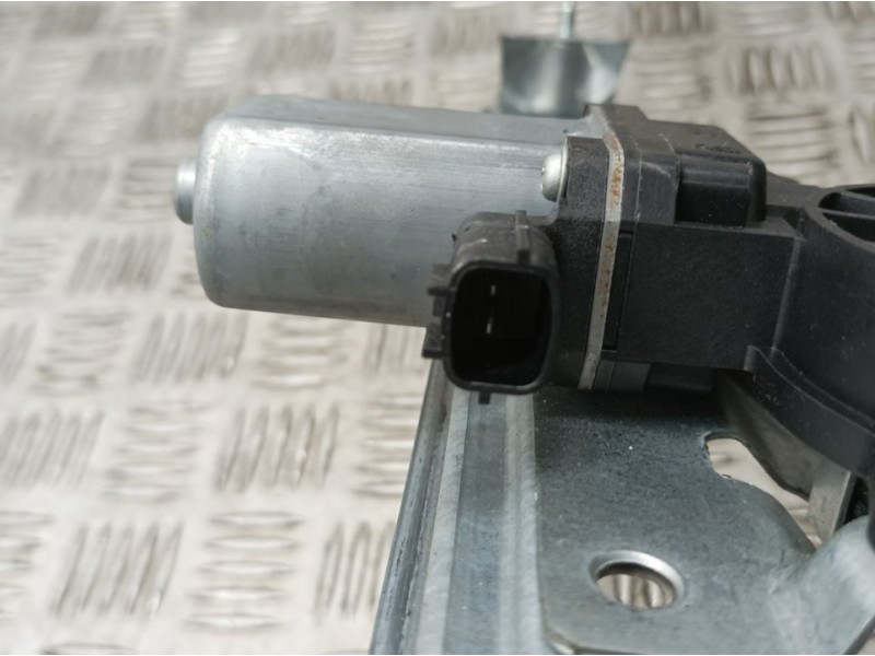 Recambio de elevalunas delantero izquierdo para dacia dokker ambiance referencia OEM IAM 807213915R  ELECTRICO 2 PINS