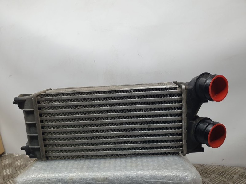Recambio de intercooler para citroën c4 lim. seduction referencia OEM IAM 9684212480 0144105 VALEO