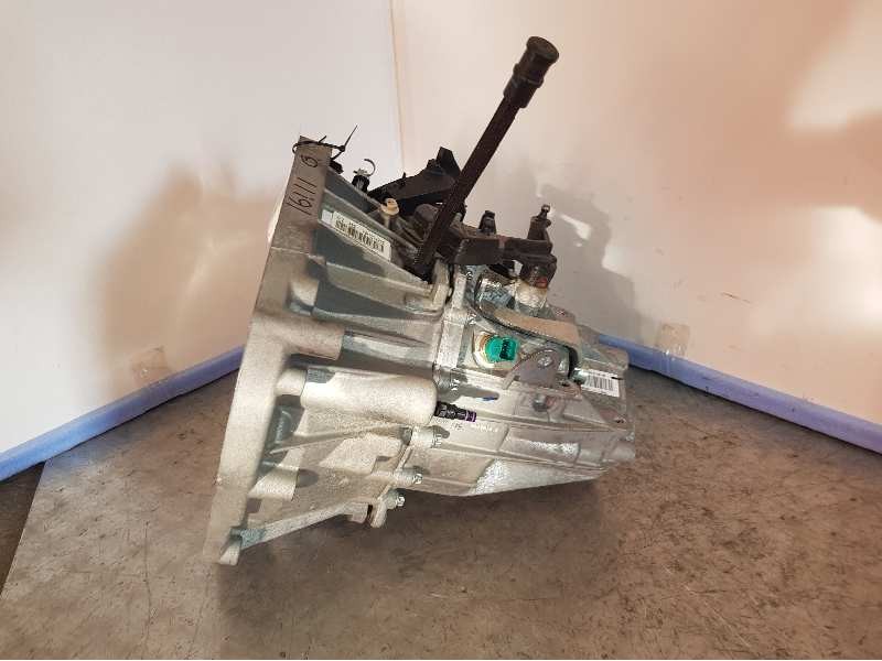 Recambio de caja cambios para nissan towstar acenta referencia OEM IAM TL4368 S016624 6VELOCIDADES