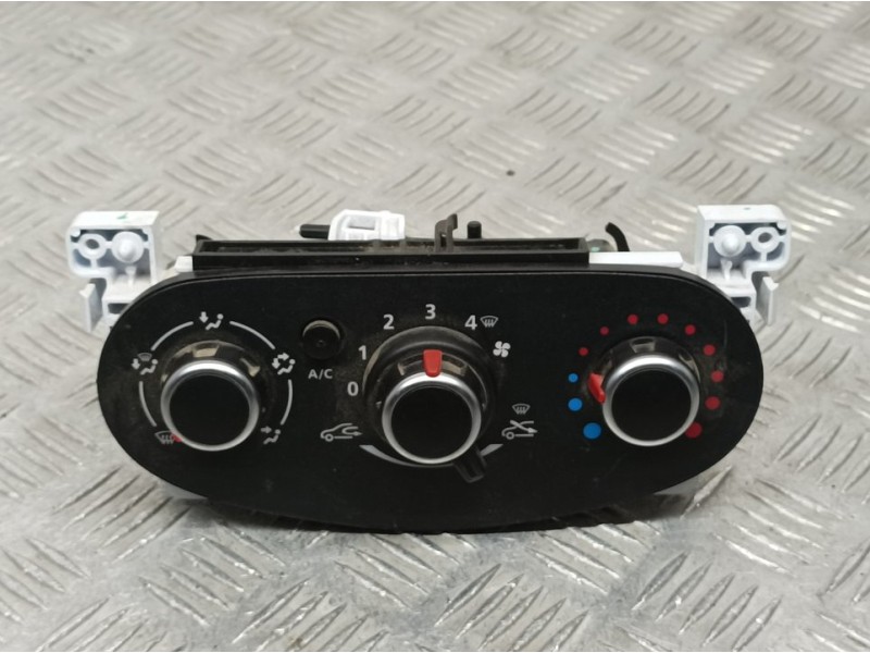 Recambio de mando calefaccion / aire acondicionado para dacia dokker ambiance referencia OEM IAM 5P3743000  