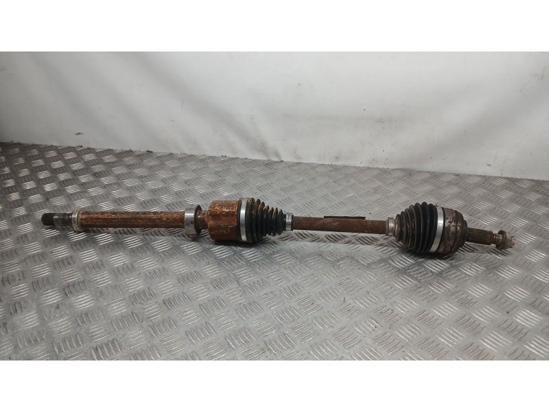 Recambio de transmision delantera derecha para renault express furgoneta/monovolumen 1.5 blue dci 95 (f6ab) referencia OEM IAM 3