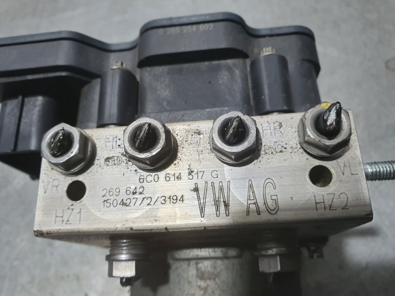 Recambio de abs para volkswagen polo (6r1) 5 puertas referencia OEM IAM 6C0614517G 269642 BOSCH