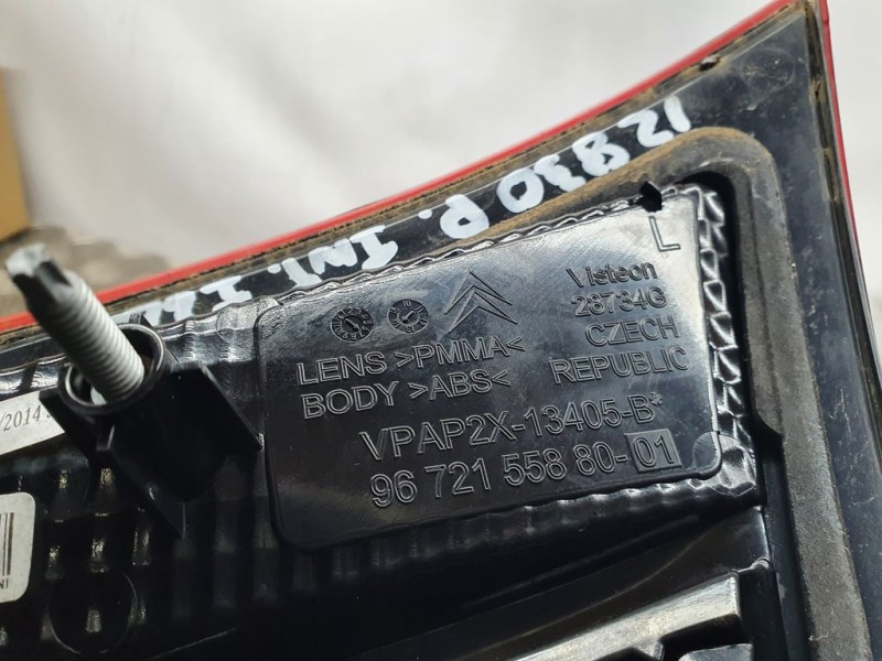 Recambio de piloto trasero izquierdo para citroën c4 lim. seduction referencia OEM IAM 9672155880  INTERIOR