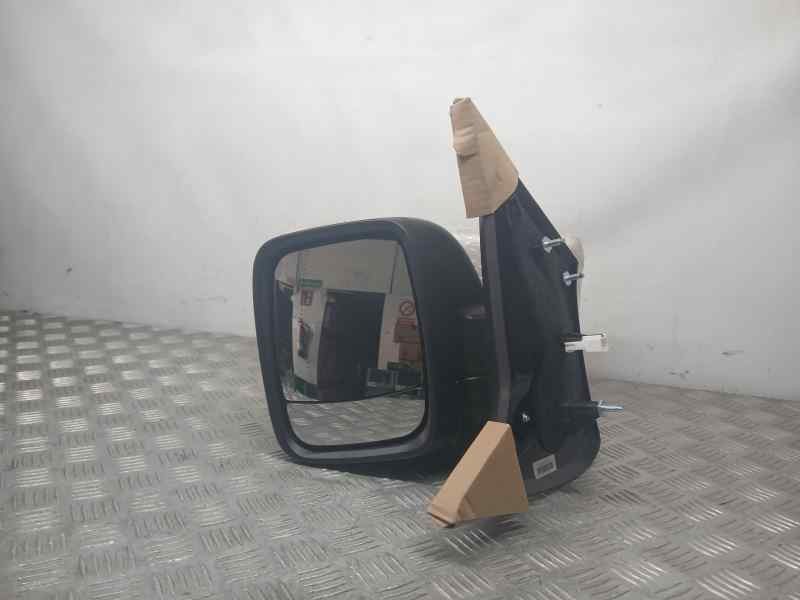 Recambio de retrovisor izquierdo para renault trafic combi referencia OEM IAM 27308101  