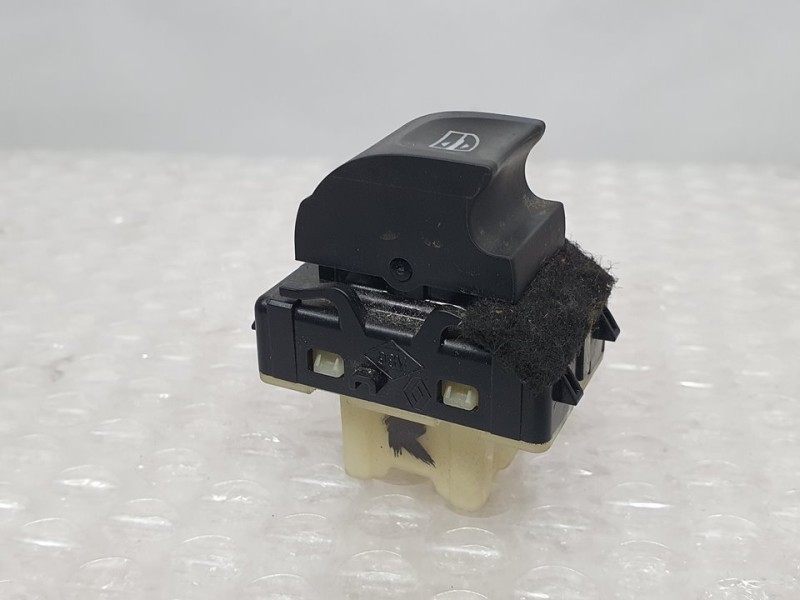 Recambio de mando elevalunas delantero derecho para dacia dokker ambiance referencia OEM IAM 254217475R 10023750A 