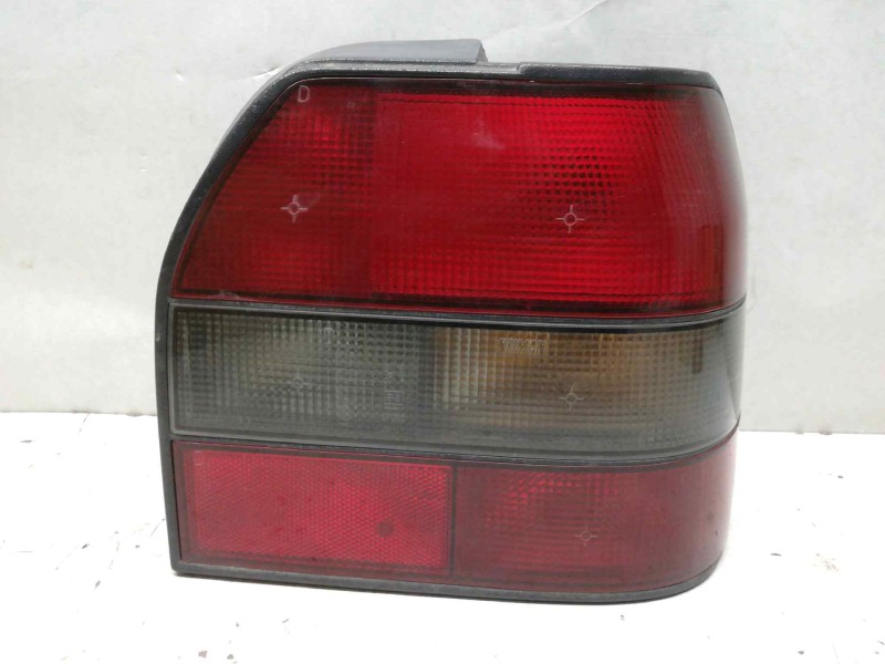 Recambio de piloto trasero derecho para renault 19 hatchback (b/c53) 1.4 referencia OEM IAM   