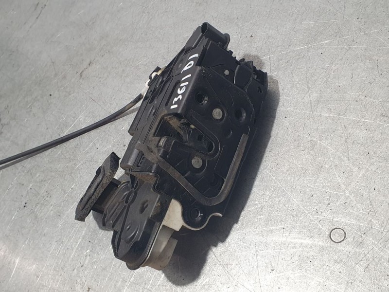 Recambio de cerradura puerta delantera izquierda para volkswagen polo (6r1) 5 puertas referencia OEM IAM 5K1937015E  