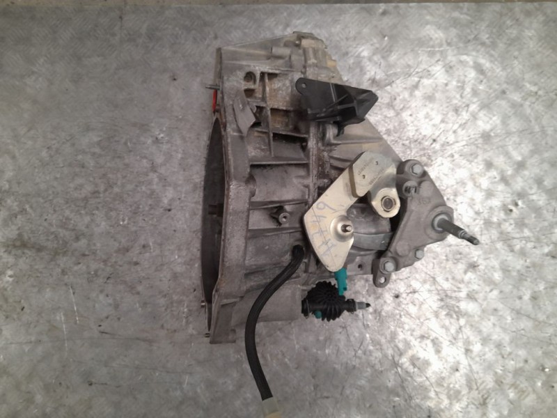 Recambio de caja cambios para dacia duster laureate 4x2 referencia OEM IAM TL4075 B144871 6VELOCIDADES