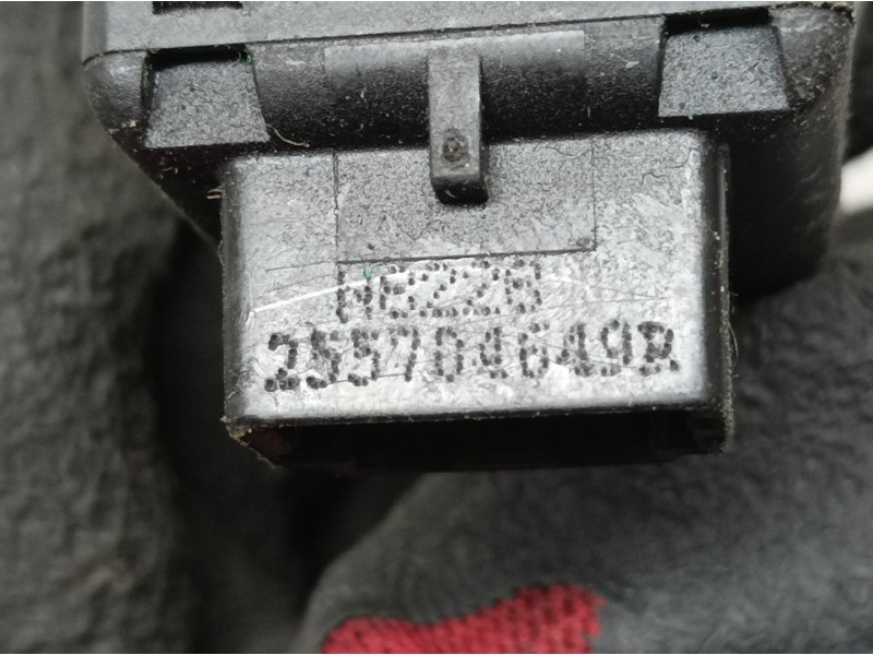 Recambio de mando retrovisor para dacia dokker ambiance referencia OEM IAM 255704649R  