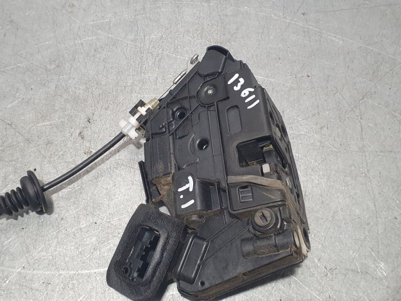 Recambio de cerradura puerta trasera izquierda para volkswagen polo (6r1) 5 puertas referencia OEM IAM 6R4839015A  