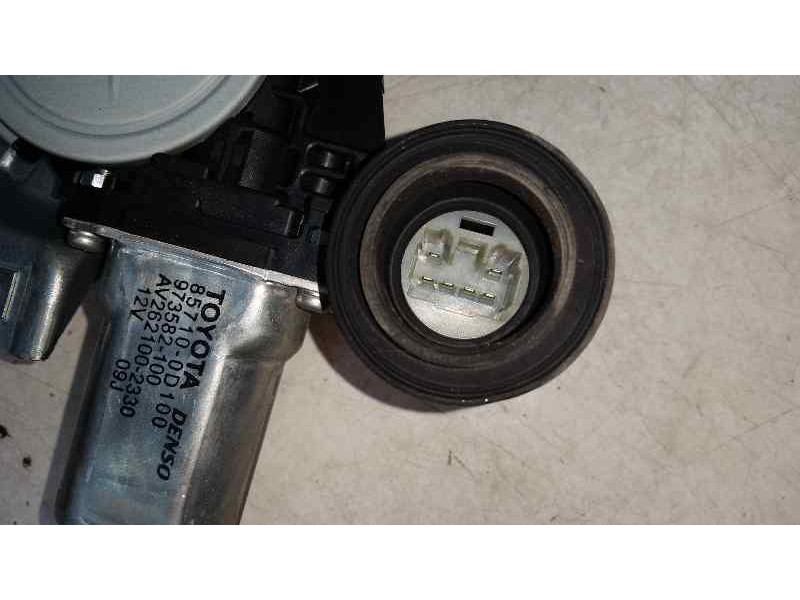 Recambio de elevalunas delantero derecho para toyota yaris (ksp9/scp9/nlp9) básico referencia OEM IAM  6 PINS ELECTRICO