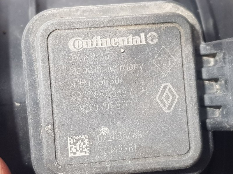 Recambio de caudalimetro para dacia duster laureate 4x2 referencia OEM IAM 8200682558B 5WK97021 CONTINENTAL