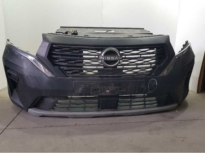 Recambio de paragolpes delantero para nissan towstar acenta referencia OEM IAM 6202200Q1D  TOCADO
