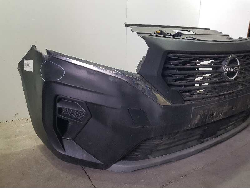 Recambio de paragolpes delantero para nissan towstar acenta referencia OEM IAM 6202200Q1D  TOCADO