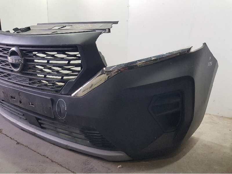 Recambio de paragolpes delantero para nissan towstar acenta referencia OEM IAM 6202200Q1D  TOCADO