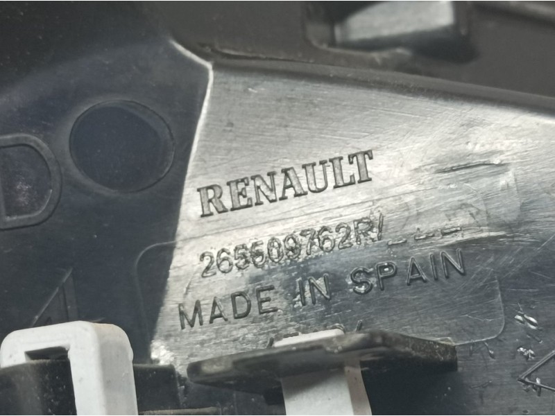 Recambio de piloto trasero derecho para renault captur limited referencia OEM IAM 265509762R  EXTERIOR ROZADO