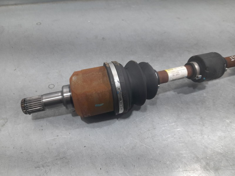 Recambio de transmision delantera izquierda para kia rio (yb) hibrid referencia OEM IAM 49500H8220  