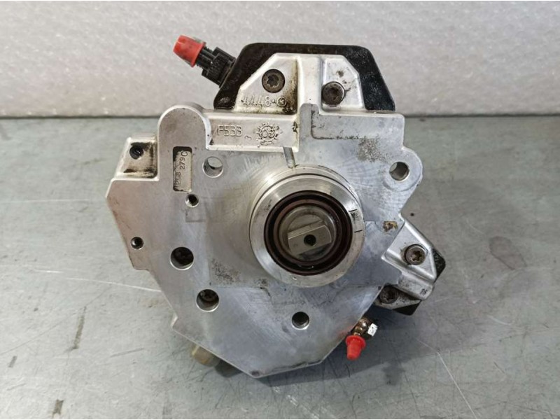 Recambio de bomba alta presion para volvo s60 berlina 2.4 d referencia OEM IAM 8689590 0445010043 BOSCH