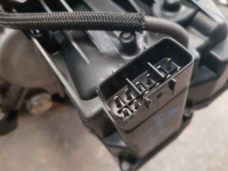 Recambio de caja transfer para toyota land cruiser (j15) vx referencia OEM IAM 361006D401  CLAVIJA TOCADA