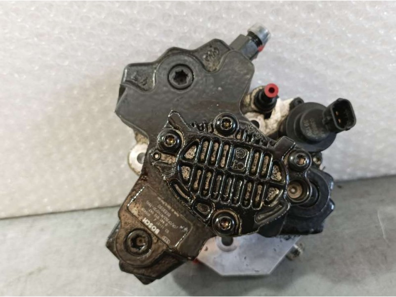 Recambio de bomba alta presion para volvo s60 berlina 2.4 d referencia OEM IAM 8689590 0445010043 BOSCH