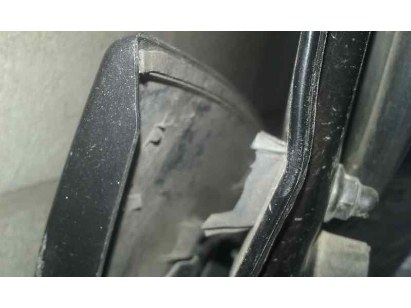 Recambio de puerta trasera izquierda para kia sorento 2.5 crdi ex referencia OEM IAM   TOCADA