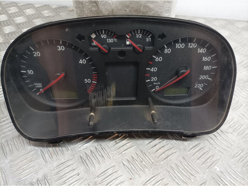 Recambio de cuadro instrumentos para volkswagen golf iv berlina (1j1) básico referencia OEM IAM 1J0919860B 0263604004 MOTOMETER