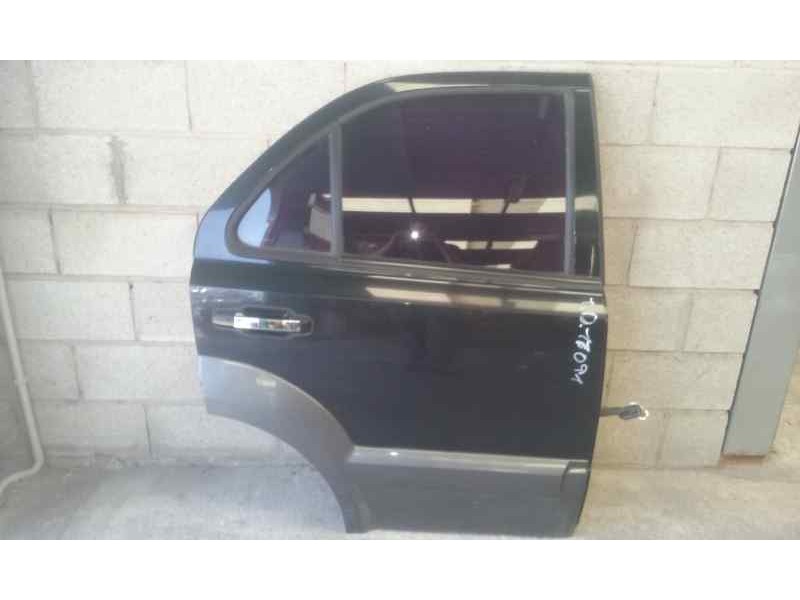 Recambio de puerta trasera derecha para kia sorento 2.5 crdi ex referencia OEM IAM   