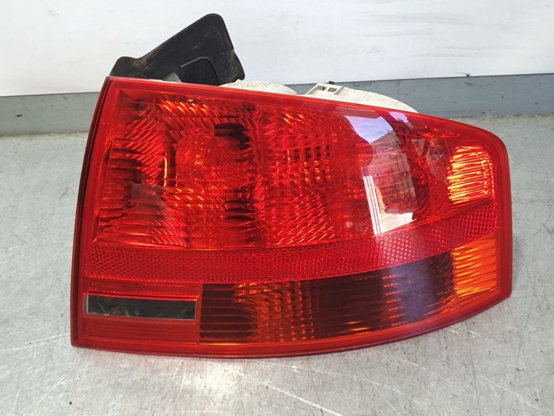 Recambio de piloto trasero derecho para audi a4 berlina (8e) 2.5 tdi referencia OEM IAM   EXTERIOR