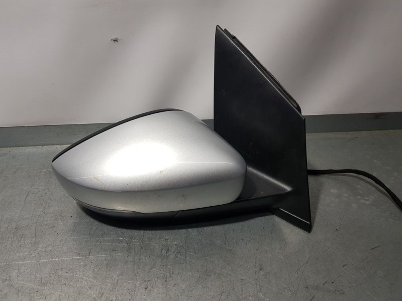 Recambio de retrovisor derecho para volkswagen polo (6r1) 5 puertas referencia OEM IAM 6C1857502C  ELÉCTRICO 6 CABLES