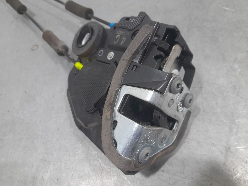 Recambio de cerradura puerta trasera izquierda para toyota land cruiser (j15) vx referencia OEM IAM A046693  