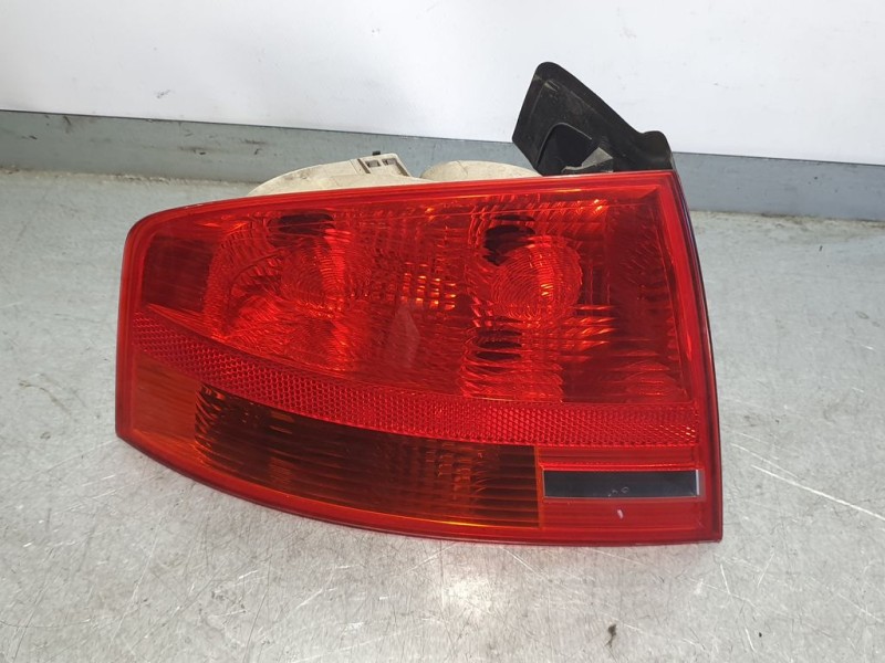 Recambio de piloto trasero izquierdo para audi a4 berlina (8e) 2.5 tdi referencia OEM IAM   EXTERIOR