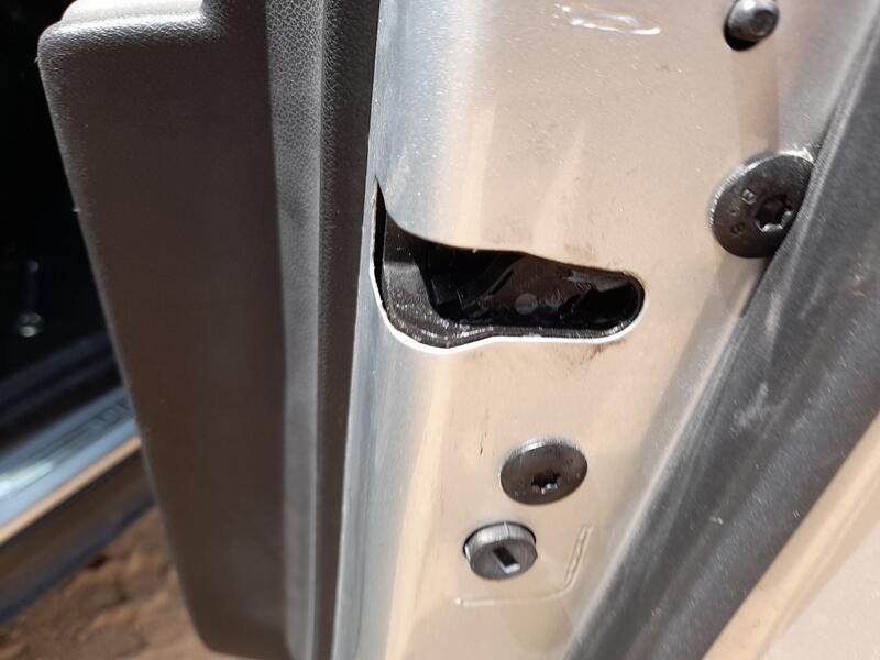 Recambio de cerradura puerta delantera derecha para opel crossland x / crossland (p17, p2qo) 1.2 (75) referencia OEM IAM 3558109