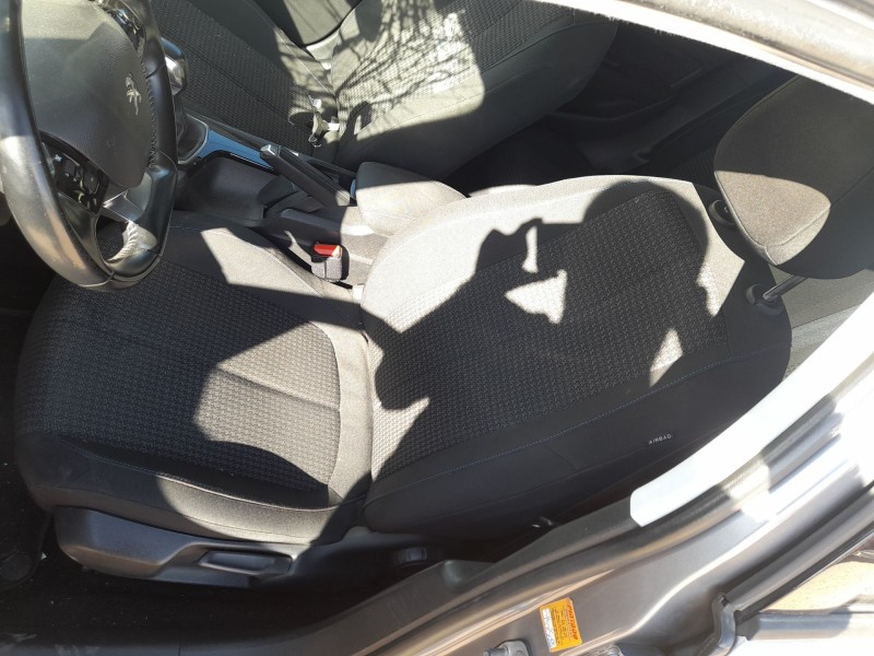 Recambio de asiento delantero izquierdo para peugeot 308 ii (lb_, lp_, lw_, lh_, l3_) 1.6 hdi 100 referencia OEM IAM   