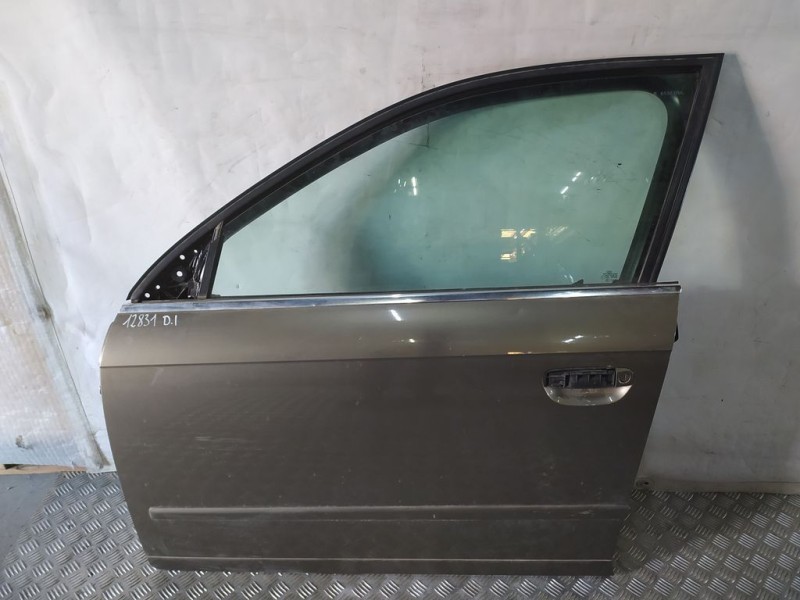 Recambio de puerta delantera izquierda para audi a4 berlina (8e) 2.5 tdi referencia OEM IAM  TOCADA TOCADA
