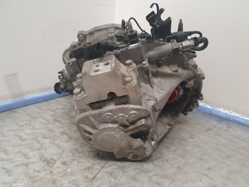 Recambio de caja cambios para kia cee´d active referencia OEM IAM S71767 4300023311 561098 5VELOCIDADES