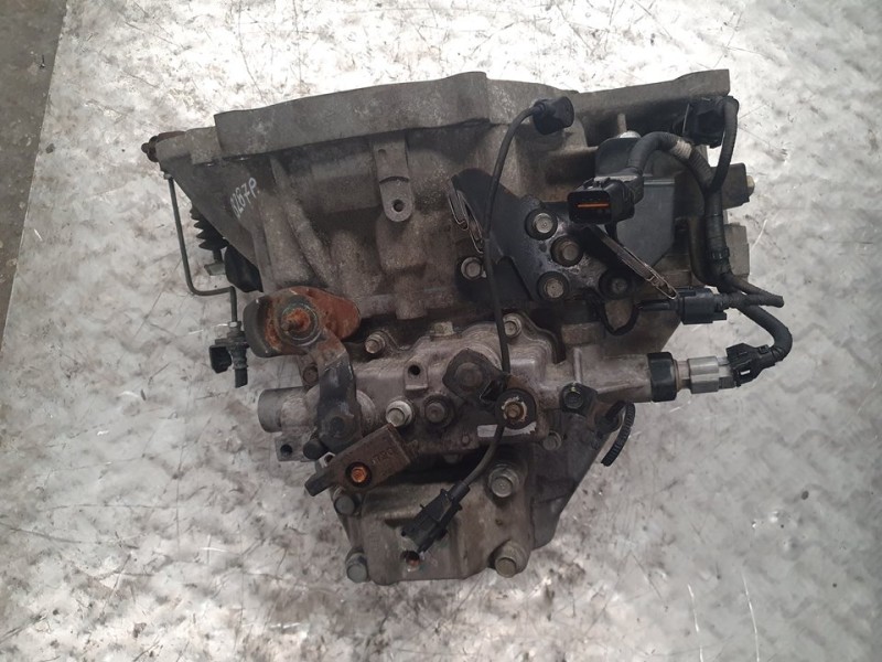 Recambio de caja cambios para kia cee´d active referencia OEM IAM S71767 4300023311 561098 5VELOCIDADES