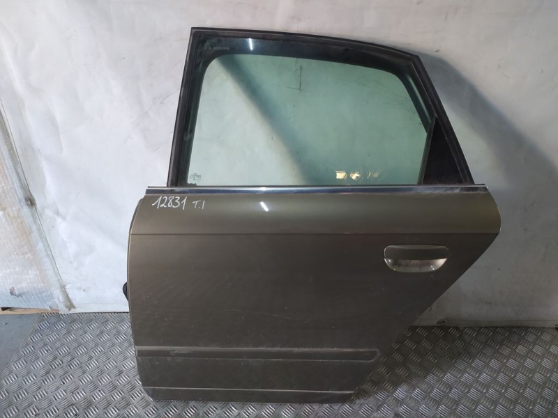 Recambio de puerta trasera izquierda para audi a4 berlina (8e) 2.5 tdi referencia OEM IAM   