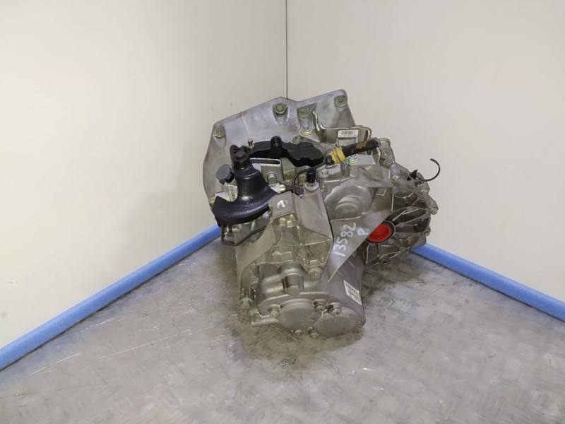 Recambio de caja cambios para ford focus lim. business referencia OEM IAM CV6R7002PF 150617 6VELOCIDADES